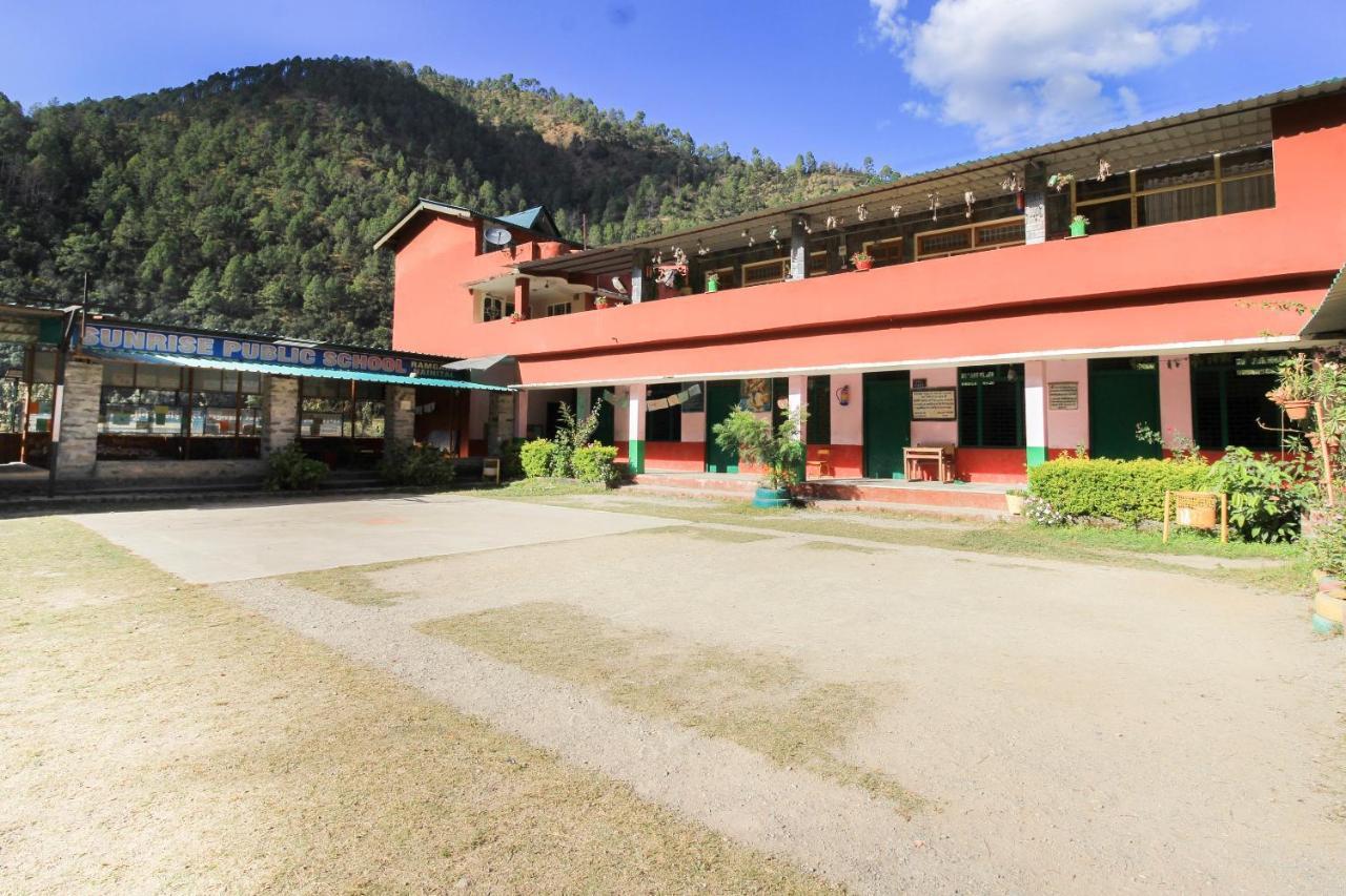 Oyo Hotel Urvashi Palace Mussoorie Zewnętrze zdjęcie